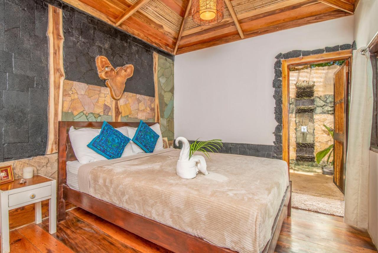 Ocho Artisan Bungalows (Adults Only) Tamarindo Zewnętrze zdjęcie