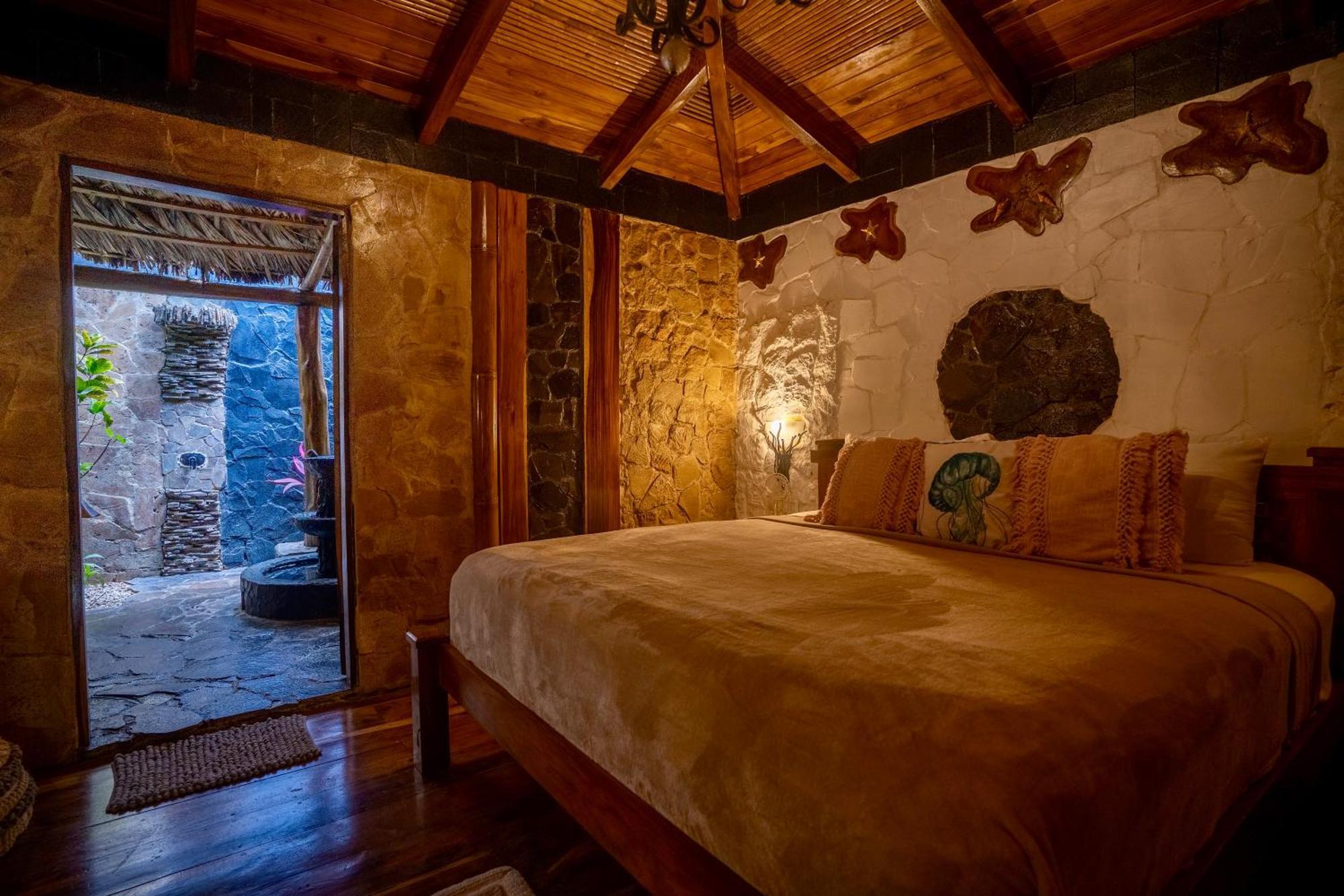 Ocho Artisan Bungalows (Adults Only) Tamarindo Zewnętrze zdjęcie