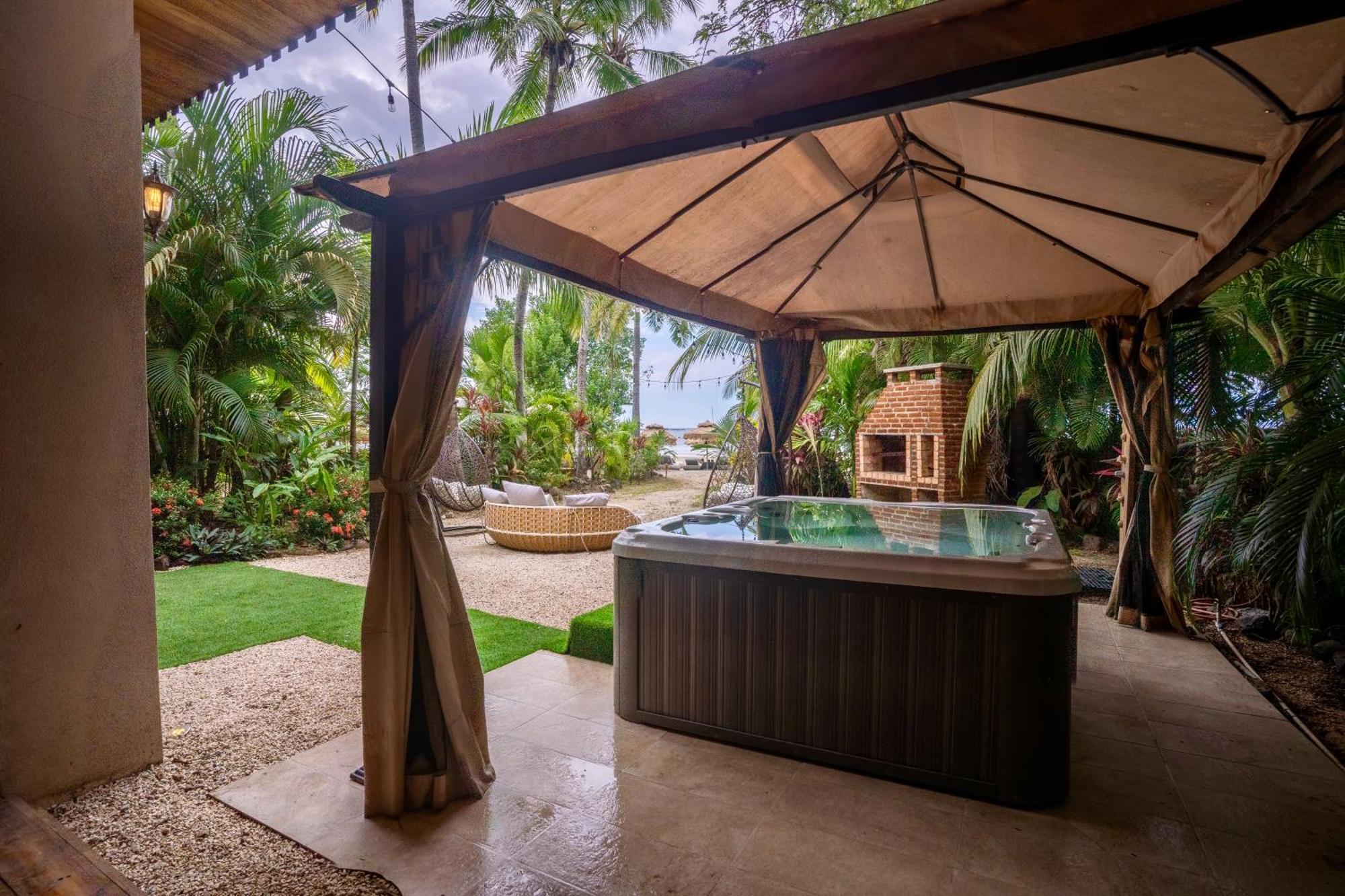 Ocho Artisan Bungalows (Adults Only) Tamarindo Zewnętrze zdjęcie