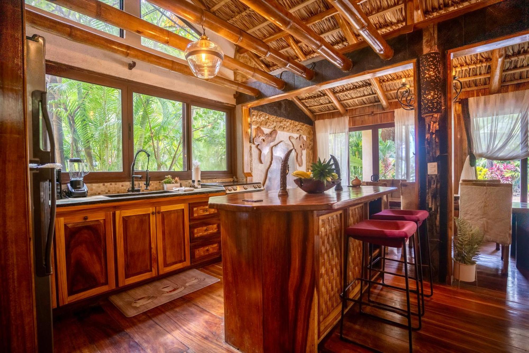 Ocho Artisan Bungalows (Adults Only) Tamarindo Zewnętrze zdjęcie