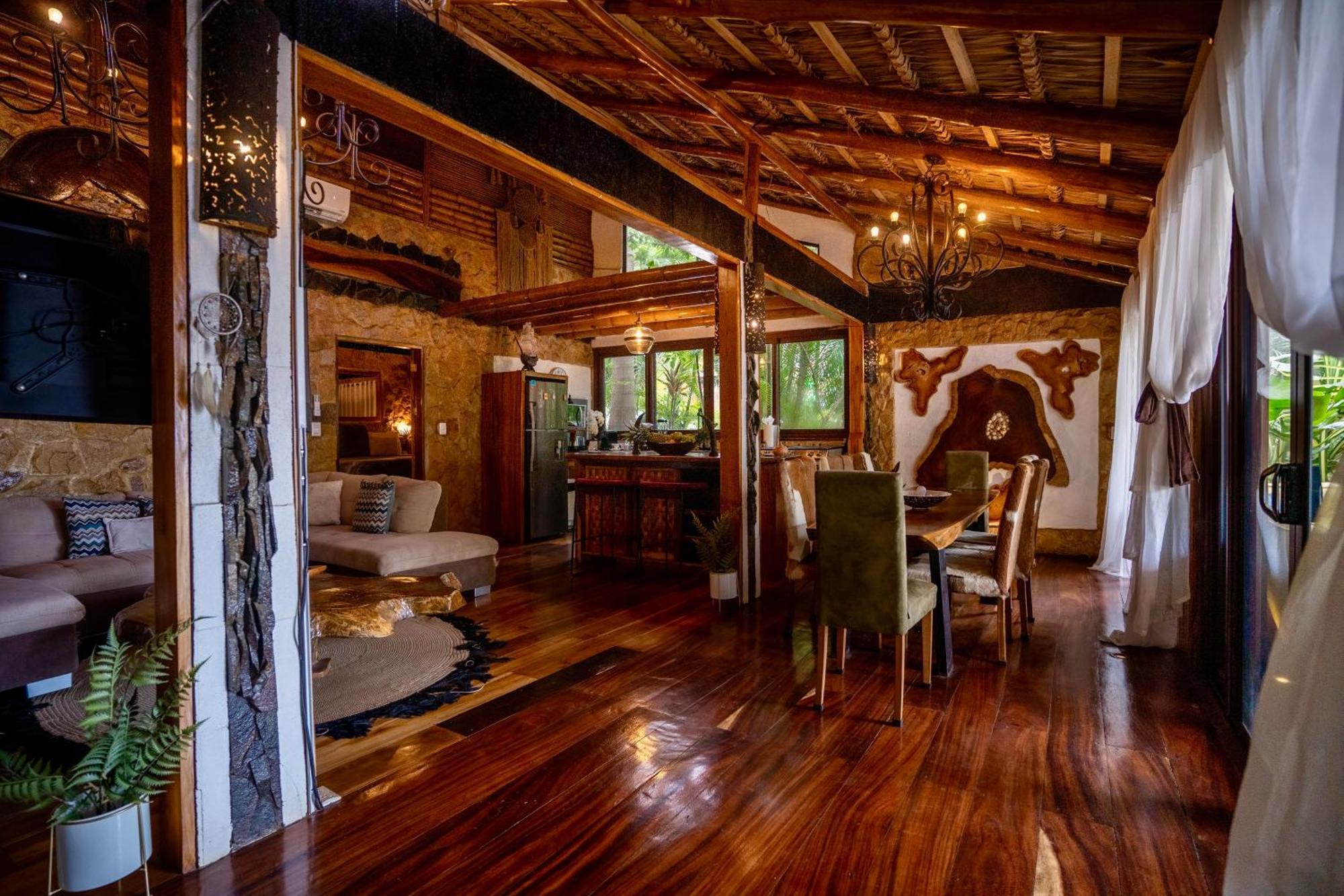Ocho Artisan Bungalows (Adults Only) Tamarindo Zewnętrze zdjęcie