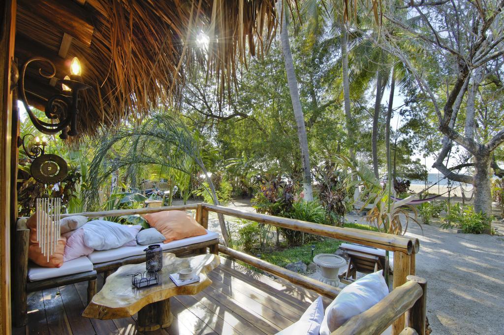 Ocho Artisan Bungalows (Adults Only) Tamarindo Zewnętrze zdjęcie